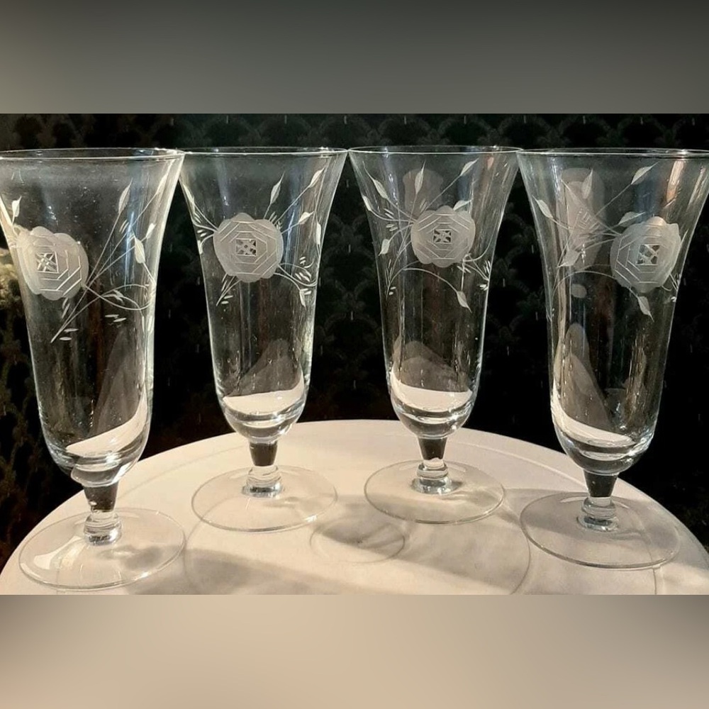 4 Vintage Rose etched flutes. 6”H  6oz MCM
